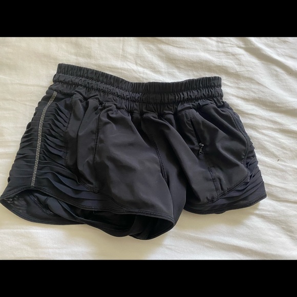 Black lululemon shorts - Picture 1 of 2